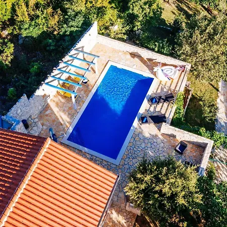 Private Holiday In Dalmatia Swimmming Pool بيت للعطل