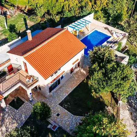 Private Holiday In Dalmatia Swimmming Pool بيت للعطل *